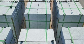 广东 芝麻白花岗岩5公分地铺石 花岗岩厂家工厂装车日常