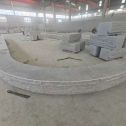 广东 芝麻白异形坐凳，自然面光面弧形加工