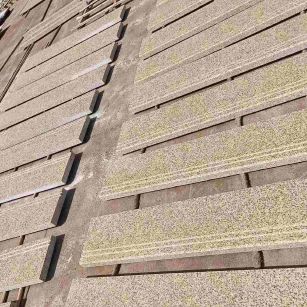 广东 黄金麻花岗岩光面楼梯踏步