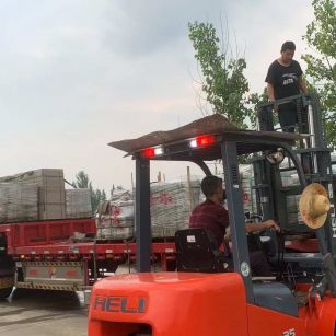 广东 黄金麻冰裂纹，地铺石装车