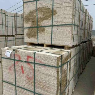 广东 黄金麻花岗岩石材荔枝面地铺石2.5*300*600