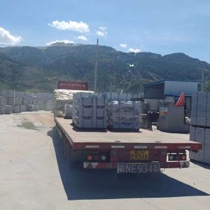 广东 芝麻白仿形路沿石，直形路沿石