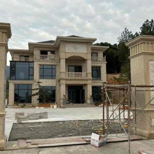 广东 黄金麻花岗岩别墅雕花外墙干挂配上门口雕花罗马柱