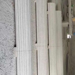 广东 花岗岩厂家带你看白麻花岗岩门楼大柱柱皮