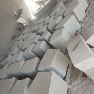 广东 白麻花岗岩异形坐凳