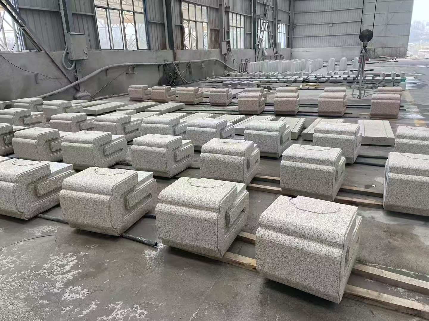 广东 白麻花岗岩异形加工-石凳，坐凳