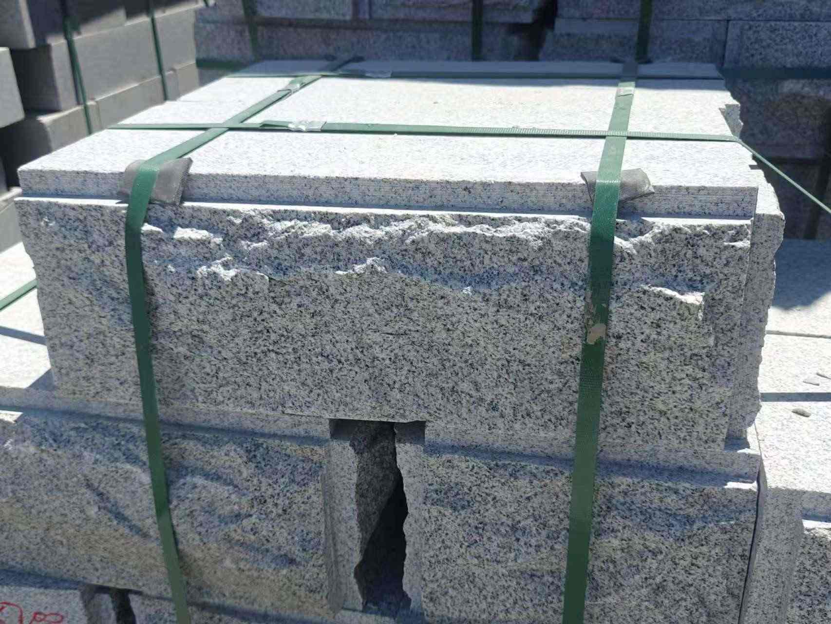 广东 芝麻白花岗岩自然面成品