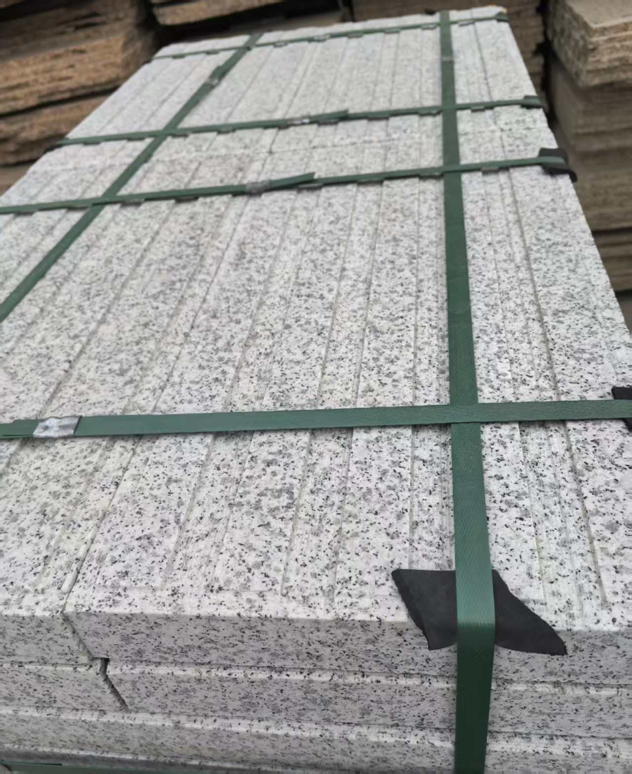 广东 白麻花岗岩直行盲道石，盲条，地铺石