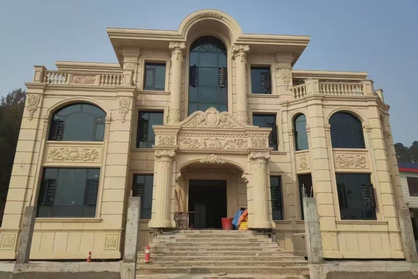 广东 黄金麻花岗岩别墅外墙干挂