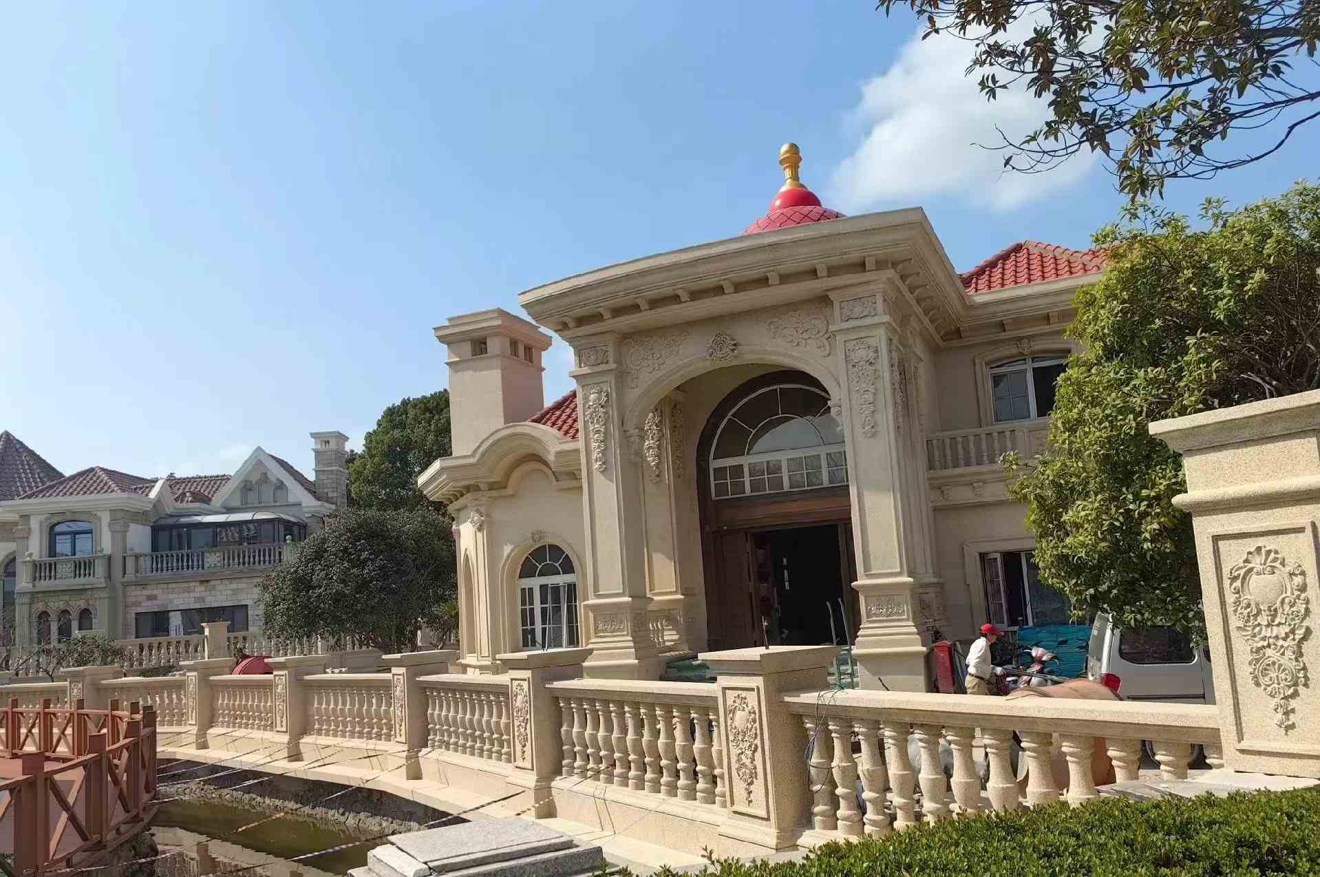 广东 黄金麻花岗岩欧式别墅