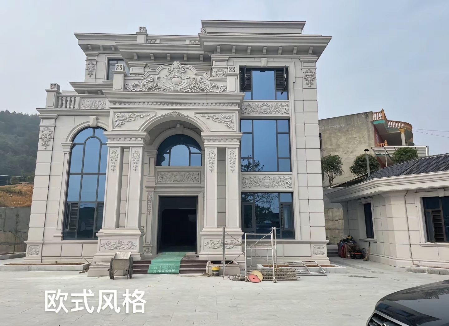 广东 白麻花岗岩别墅外墙干挂