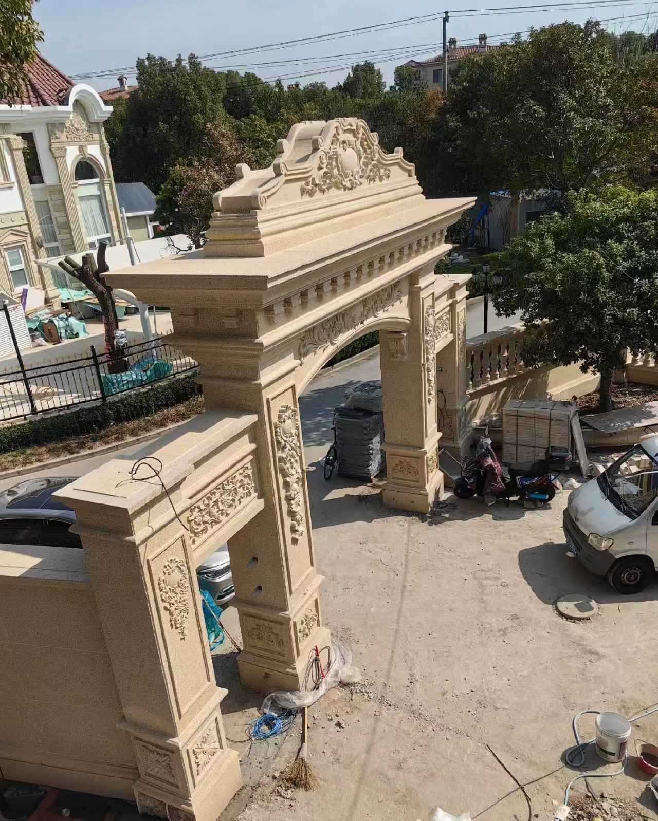 广东 黄金麻荔枝面花岗岩别墅门楼