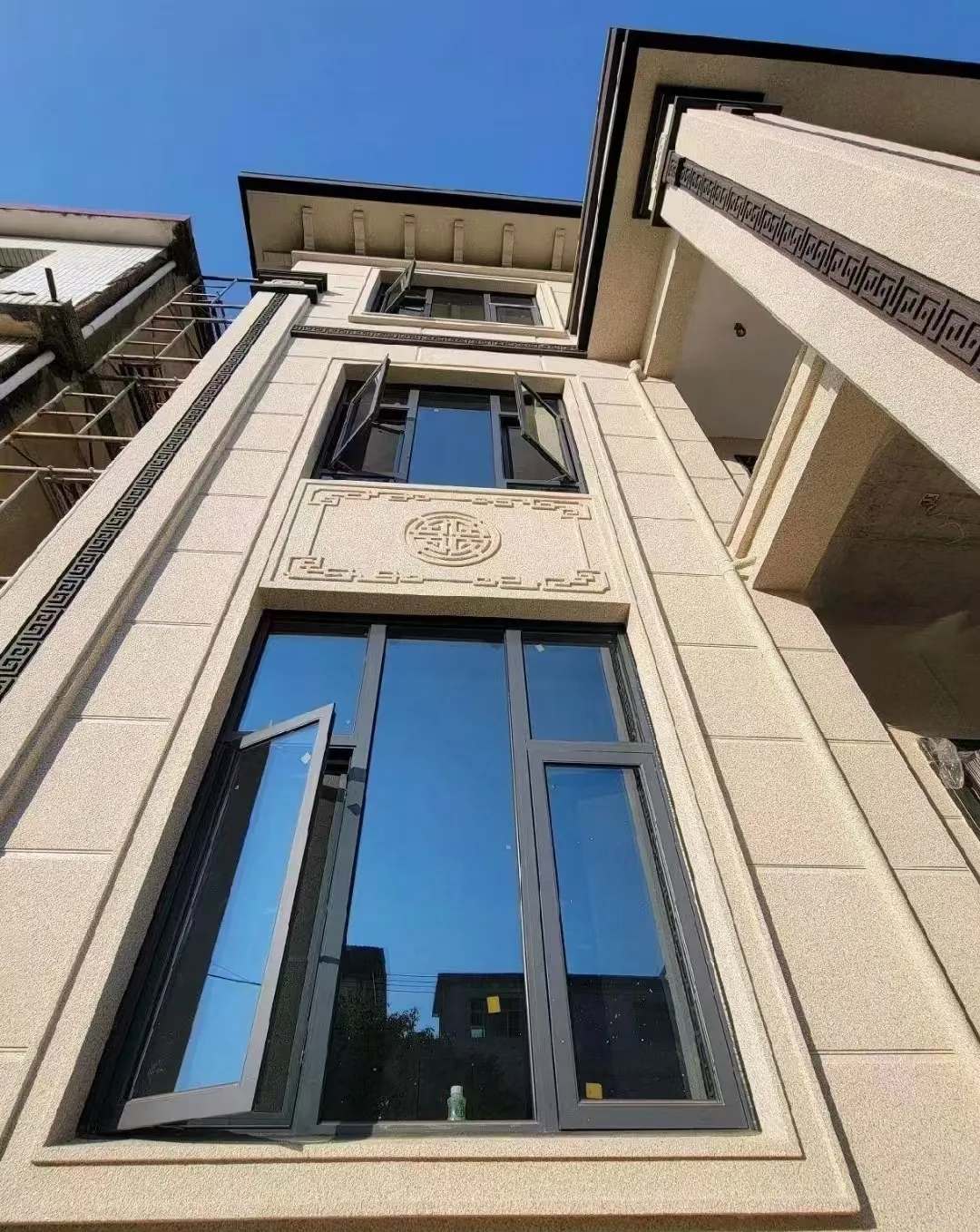 广东 黄金麻荔枝面别墅外墙干挂效果展示